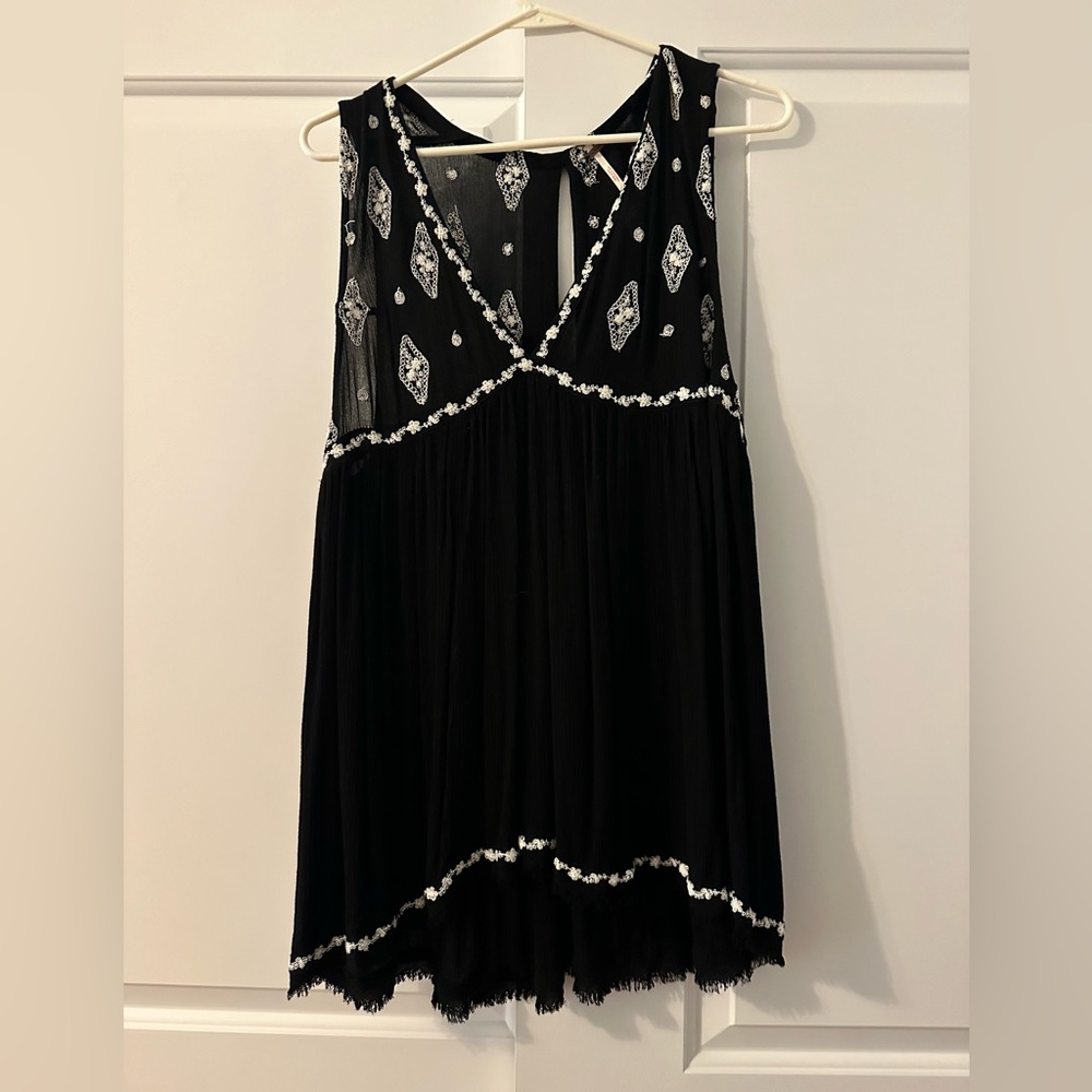 Free People Black Embroidered V-Neck Sleeveless Tunic